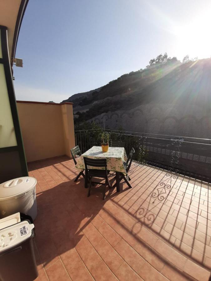 Hotel A Due Passi.... Mazzeo Exterior foto